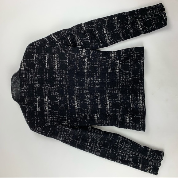 🚨 Final Sale 🚨Zara Blazer w/ Faux Leather C… - Picture 4 of 5